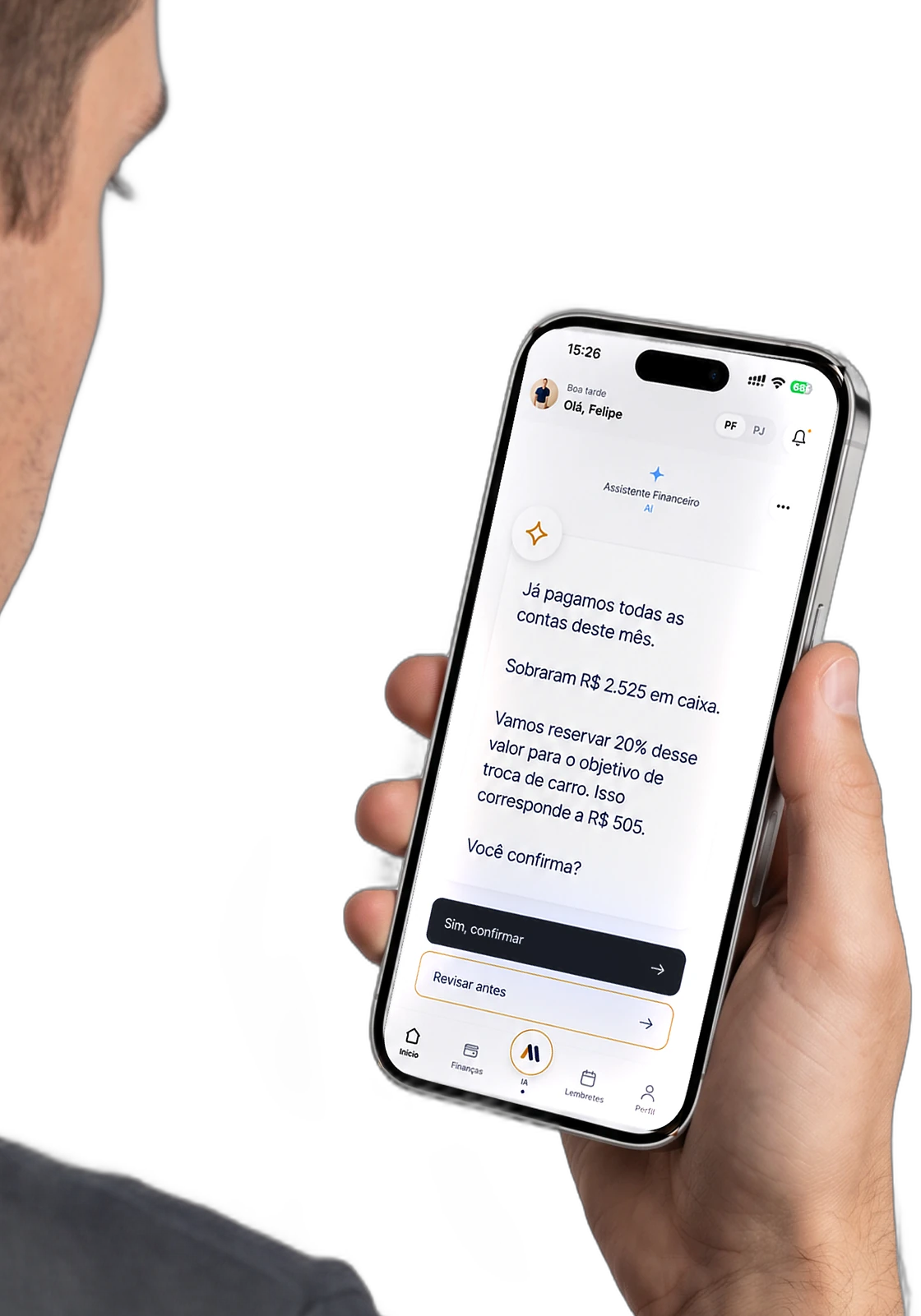 Pessoa lendo no celular uma proposta da assistente da ALL, que sugere reservar parte do caixa para um objetivo e pede confirmação